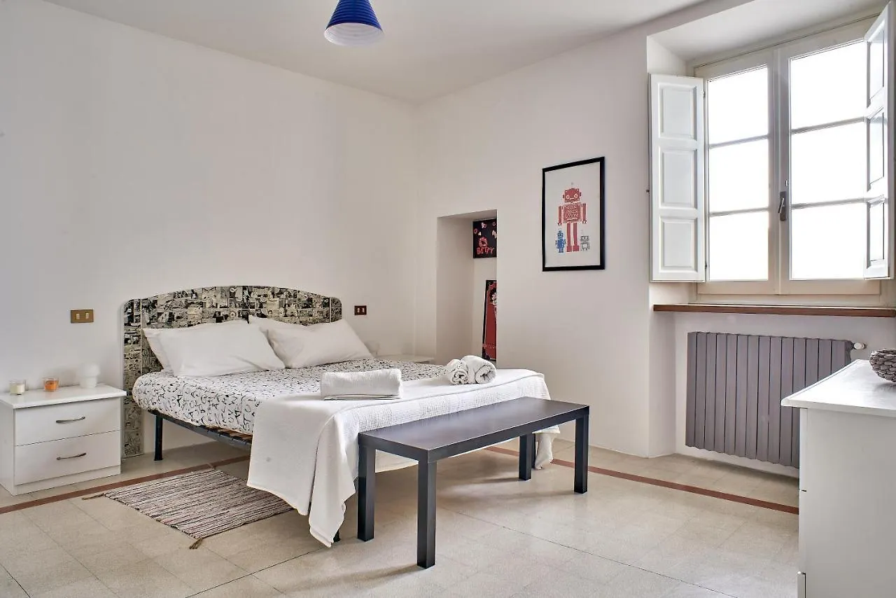Colorato E Vivace Bilocale Apartment Lucca
