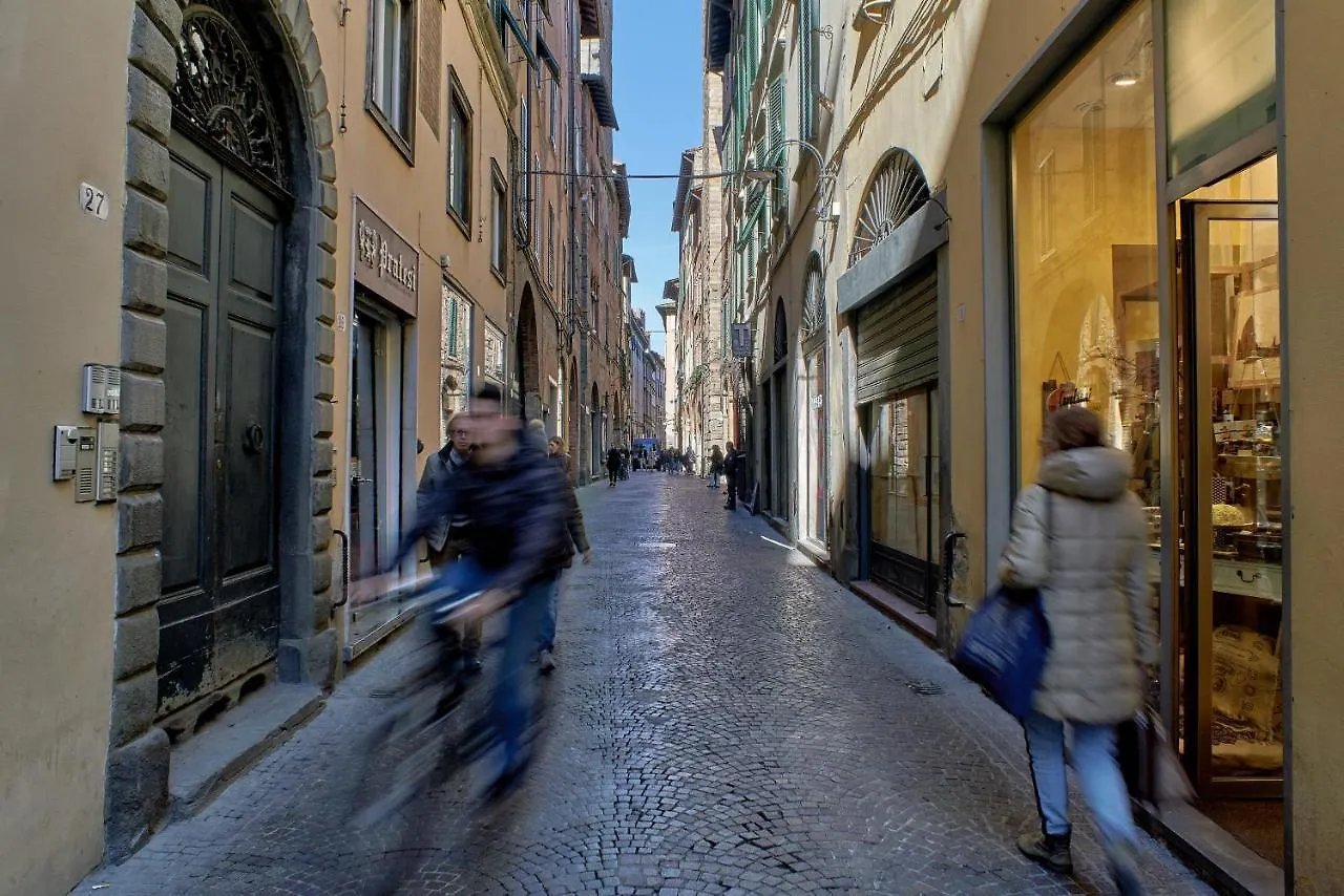 Colorato E Vivace Bilocale Apartment Lucca Italy