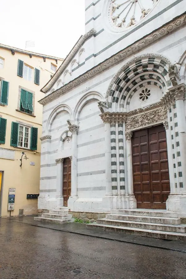 Colorato E Vivace Bilocale Apartment Lucca